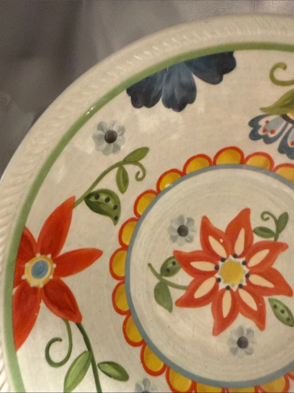 Threshold Melamine Set of 4 Beautiful Folk  Art looking Cereal Bowls